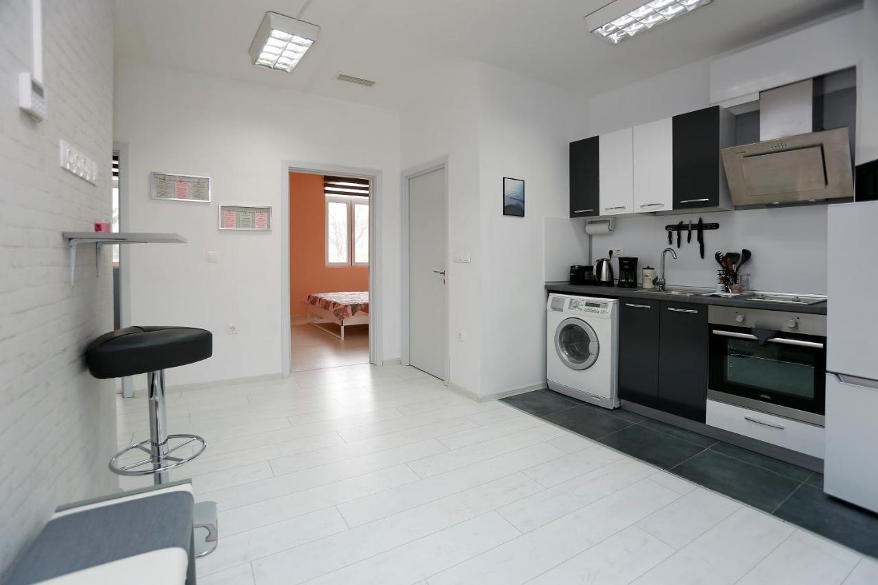 Lux Apartment " Central Street " Burgas Exterior photo